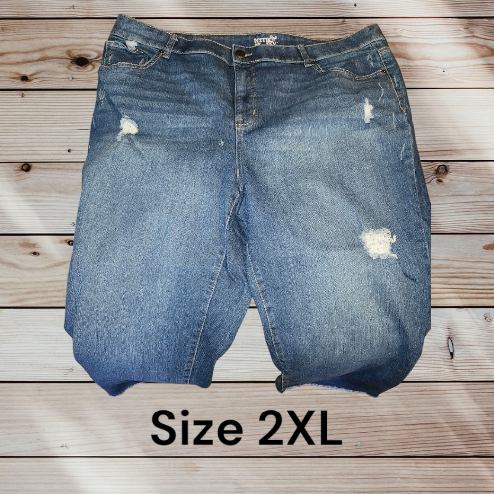 Terra & Sky Blue Distressed Capris
